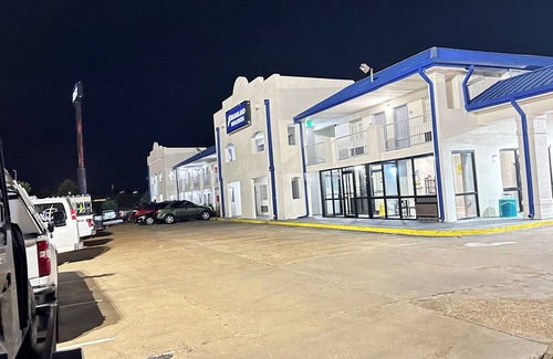 Senatobia Hotel | Dreamland Inn and Suites