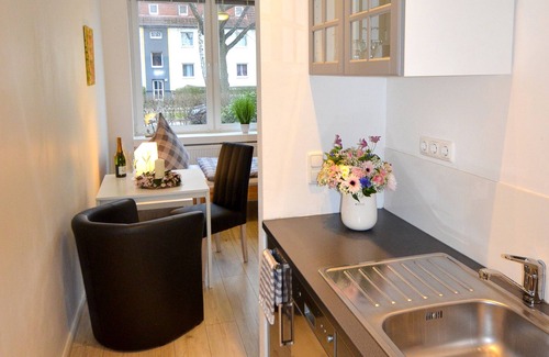 Hamburg-St. Georg Apartment | Dreamlike 1 Pers.-Apartment With sophisticated equipment
