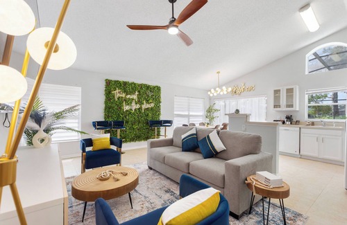 Haines City House | Dreamy 3BR, Pool,Golf, Disney, Universal, Legoland