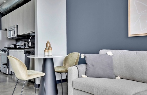 Wicker Park Apartment | Dreamy Bucktown 1BR w/BBQ, Roof & Outdoor firepit, by Blueground