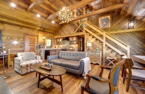 Penrose House | Dreamy Penrose Cabin with Panoramic Mountain Views