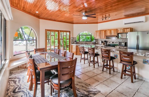 Esterillos Este House | Dreamy Tropical Escape W/Fast WiFi, Beach Access, Private Pool, AC & Balcony