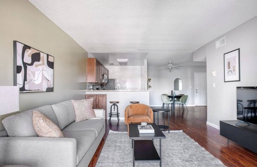 Woodland Hills Apartment | Dreamy Woodland Hills 2BR w/Pool & Gym, nr Warner Center, by Blueground