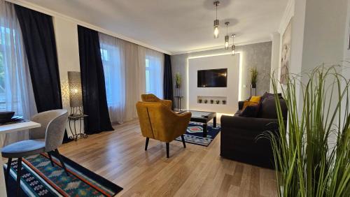 Gera Apartment | DREAMZzz 130m2 Designerwohnung mit 2 Bädern Gera