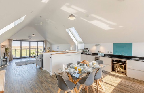 Westleigh House | Dreckly - Three Bedroom House, Sleeps 6