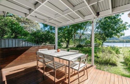 Patonga House | Driftwood By The Water- Holiday Special