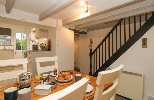 Saint Erth Praze Cottage | DRIFTWOOD COTTAGE, family friendly, with open fire in Helston
