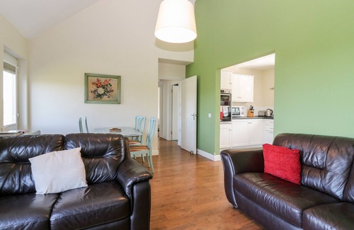 Gruline Cottage | DRIFTWOOD COTTAGE, pet friendly in Craignure, Isle Of Mull