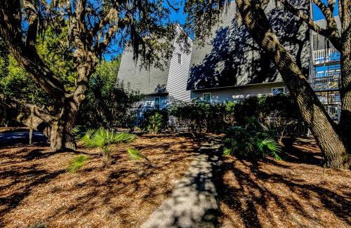 Ocean Ridge Apartment | Driftwood Dream