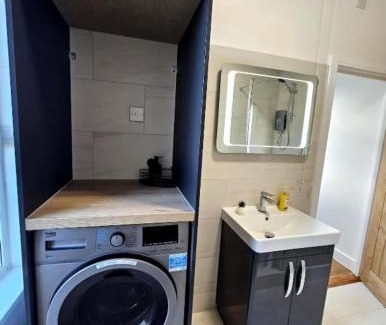 Uplands Apartment | Driftwood