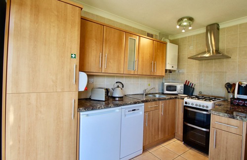 Freshwater House | Driftwood Heart Bungalow located near the beach & open countryside.
