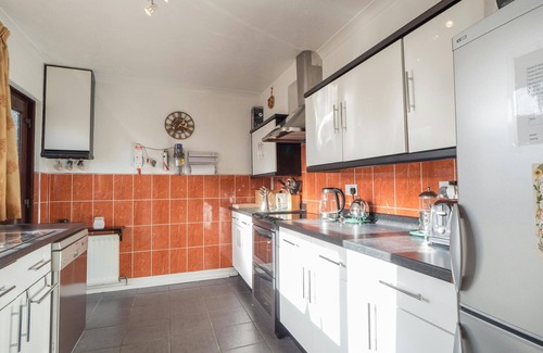 Begelly Cottage | Driftwood, Saundersfoot