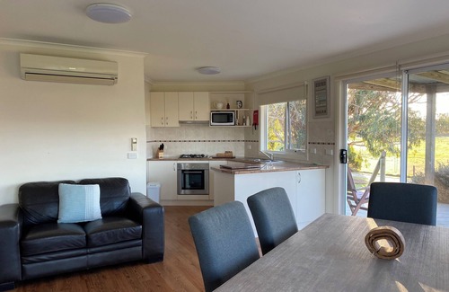 Sandy Point House | Driftwood Villas Banksia