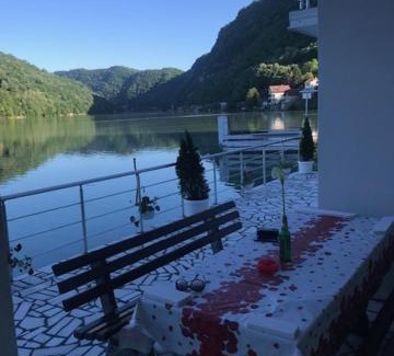 Milici House | Drinska terasa