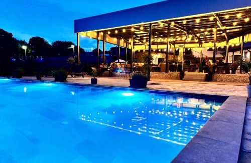 Asparuhovo Hotel | Drive Point (Adventure Lake Resort)