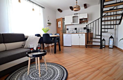 Bobrka House | Drozdówka nad Soliną - Domki BOHO