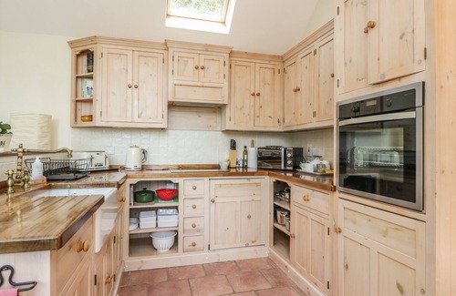 Banchory Cottage | DRUMHEAD BOTHY, pet friendly, character holiday cottage in Aboyne
