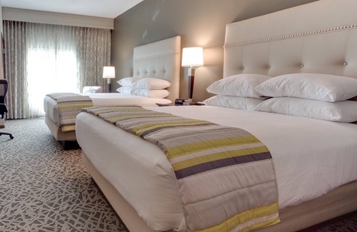 Orange Hotel | Drury Inn & Suites Cleveland Beachwood