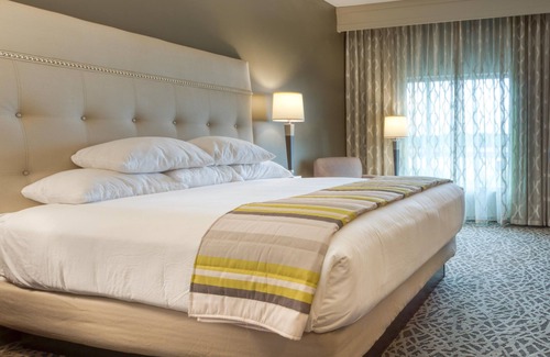 South Hills Hotel | Drury Inn & Suites Pittsburgh Airport Settlers Ridge