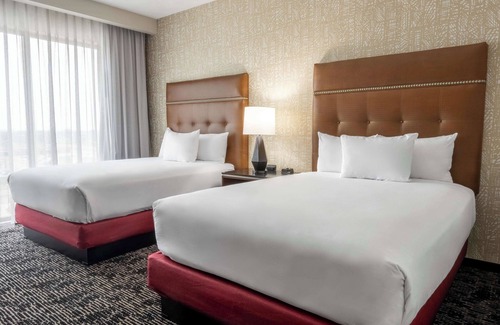 College Station Hotel | Drury Plaza Hotel College Station