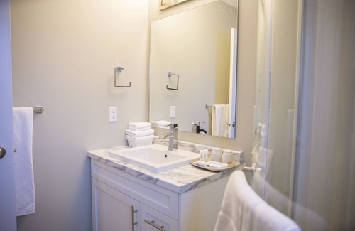 Whitehorse Condo | DT Whitehorse Deluxe 2 Bedroom Condo