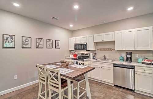 Bull Shoals Condo | Dtwn Bull Shoals Condo: 1 Mi to Lake Access!