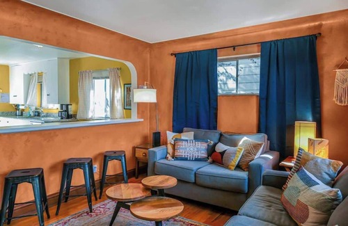 Rosedale House | DU Two Bedroom Home Near Campus/Restuarants/Bars