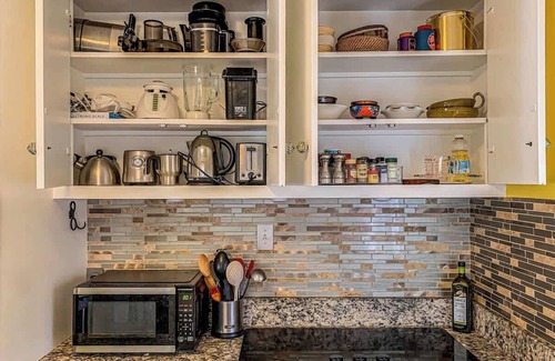 Rosedale House | DU Two Bedroom Home Near Campus/Restuarants/Bars