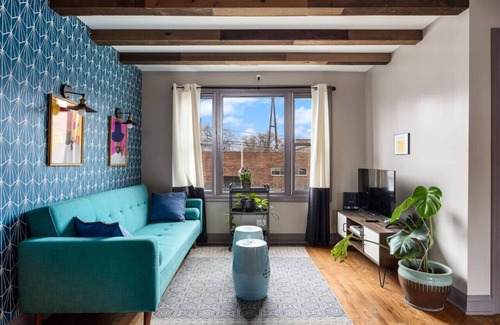 Bronzeville Bed & Breakfast | Dubois Guest House Room 201