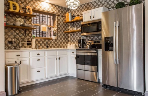 Bronzeville Bed & Breakfast | Dubois Guest House Room 102