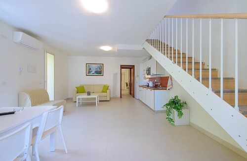 Viserbella Apartment | DUCAL RESIDENCE 20 METERS FROM THE SEA, IN VISERBA. Trilo Suite n. 8