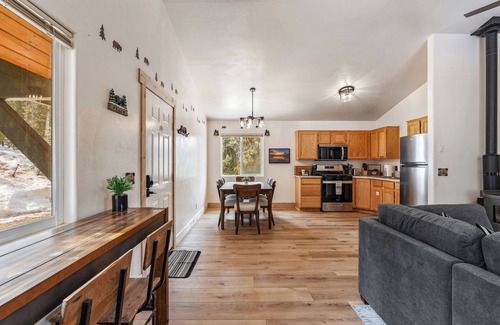 Duck Creek Village Hotel | Duck Creek Village Inn