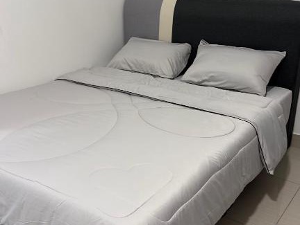 Setia Tropika Apartment | Duck Duck House 3BR 7-11 PAX