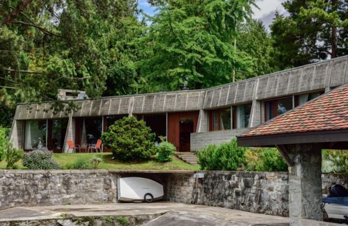 Montreux House | Duck House by Interhome