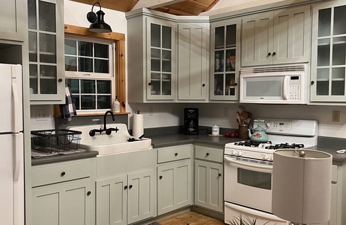 Smartville Cabin | Duck Pond Cabin-Private Cabin on 400 Acre Ranch