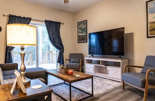 Southern Pines House | Ducks Landing Townhomes