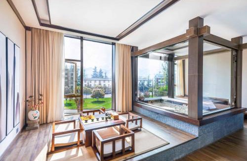 Dujiangyan Hotel | Dujiangyan Irrigation Project Puruna Hot Spring Hotel Panda Valley Store