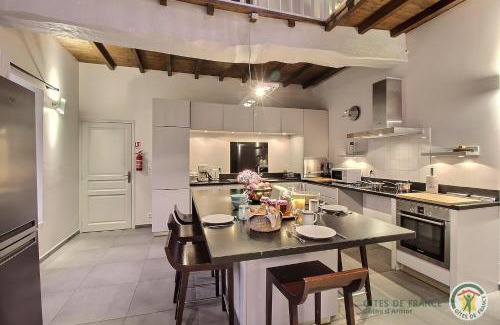 Paimpol House | Duke du manoir