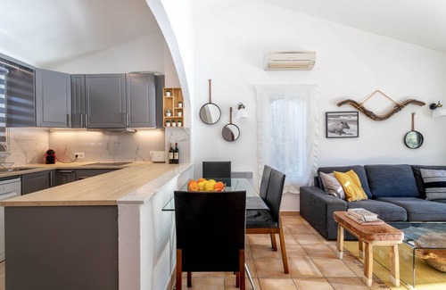 Vale do Garrao Villa | Dunas Design Villa: private heated pool, Fibre, golf discounts, walk to beach