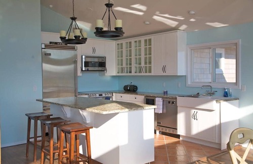 West Hampton Dunes House | π DUNE ROAD STEPS TO THE OCEAN - 4 BEDROOM HOME β± π