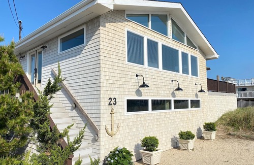 West Hampton Dunes House | π DUNE ROAD STEPS TO THE OCEAN - 4 BEDROOM HOME β± π