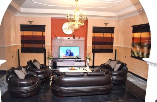 Oshodi-Isolo House | Duplex, 3 Bedroom Spacious House