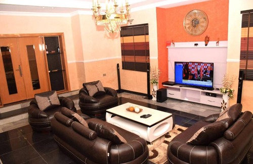 Oshodi-Isolo House | Duplex, 3 Bedroom Spacious House