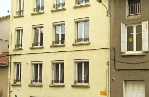 Saint-Etienne Apartment | Duplex apartment overlooking courtyard, pleasant, quiet and refurbished in 2024