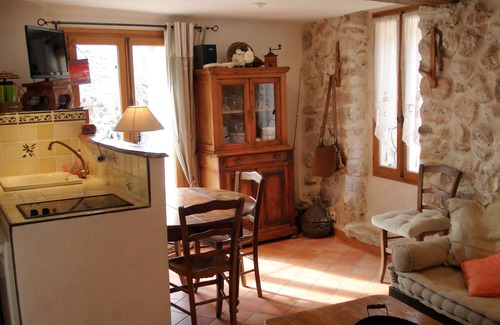 Bauduen Apartment | Duplex apartment in the medieval part of Bauduen