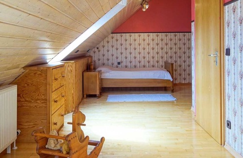Schwaebisch Gmuend Apartment | Duplex attic apartment: Furnished apartment in Schwäbisch Gmünd
