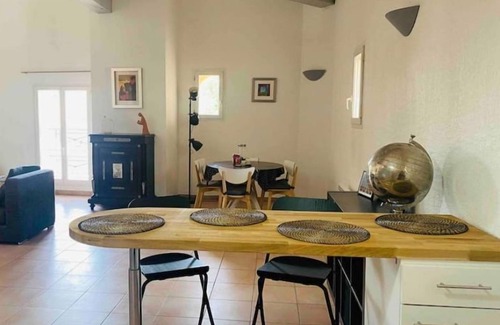 Meyrargues Apartment | Duplex au Cœur de Meyrargues à 20 mn Daix en Provence
