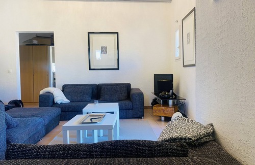 Meyrargues Apartment | Duplex au Cœur de Meyrargues à 20 mn Daix en Provence