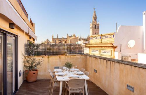 Santa Cruz Apartment | Duplex con Terraza Privada y vistas a la Catedral