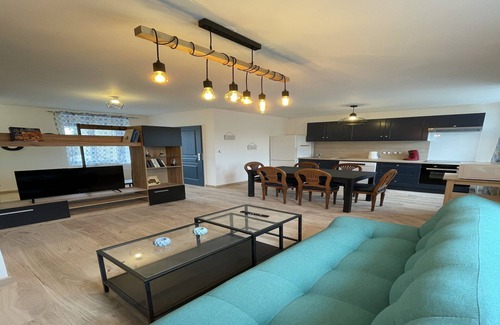Noyen-sur-Sarthe Apartment | Duplex in Noyen-sur-Sarthe near Le Mans